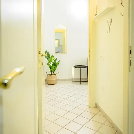 Sm Maison Marina